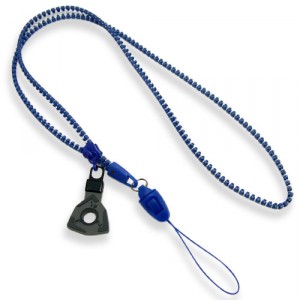 Zipper lanyard